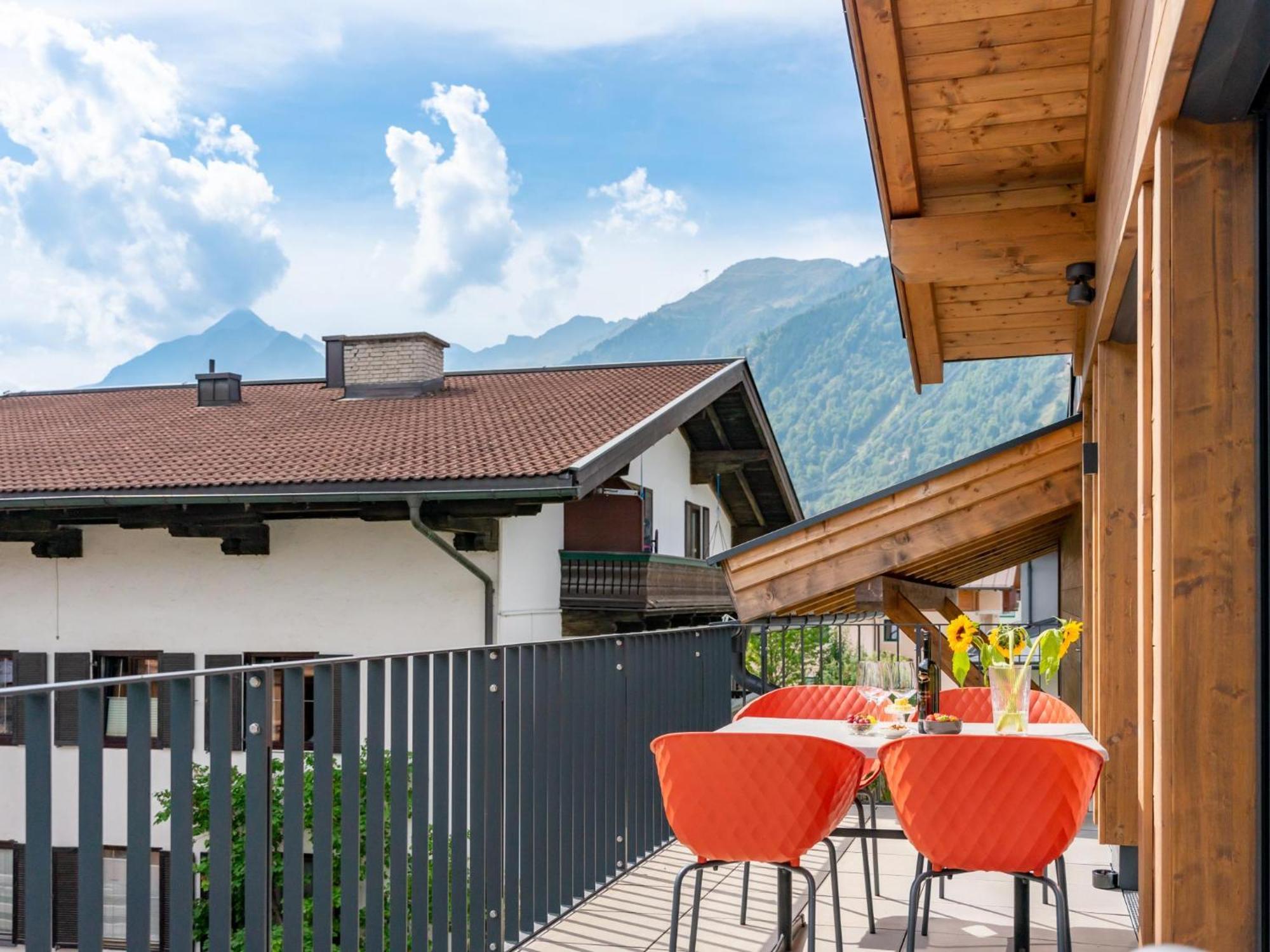 Falken Suites Top 7 Kaprun Bagian luar foto